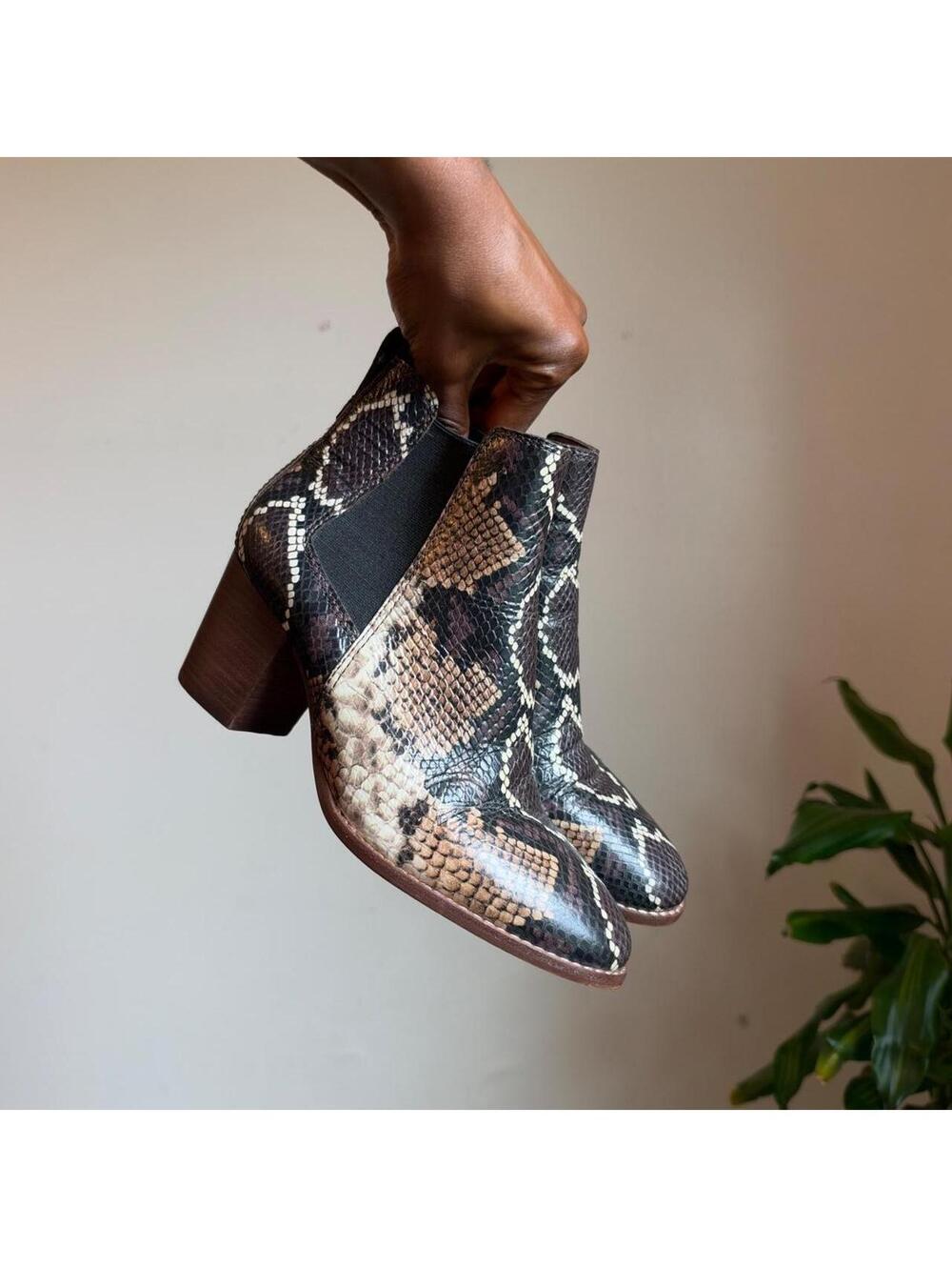 Madewell Snake Embossed Leather Regan Ankle Booties women’s US 7